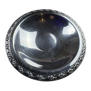 Oneida Silversmith Silverplate Pedestal Candy Dish Ornate Rim Footed Bowl